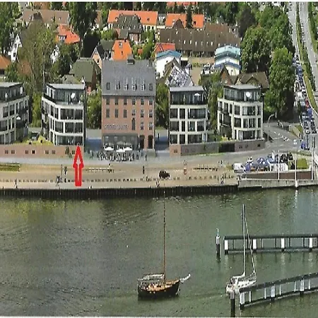 Riverfront Apartment Kappeln