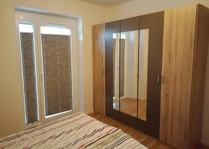 Riverfront Apartamento *